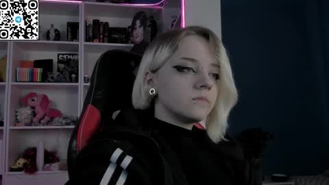 Snapshot of holy_mistresss chatting on 02-28-26, 08:59 holy_mistresss online show from 02-28-26, 08:59