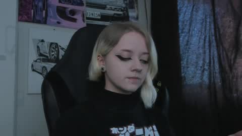 holy_mistresss online show from 04-07-26, 08:26