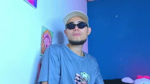      online show from 11-26-25, 08:37