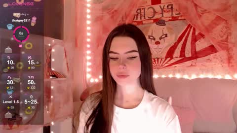 Mia online show from 11-03-25, 03:52