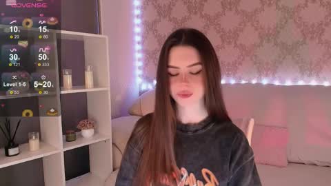 Mia online show from 03-23-26, 03:43