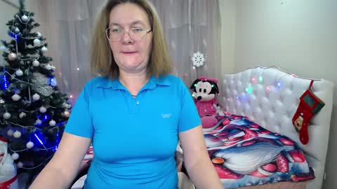 Snapshot of holymilfa chatting on 01-19-25, 01:33 holymilfa online show from 01-19-25, 01:33