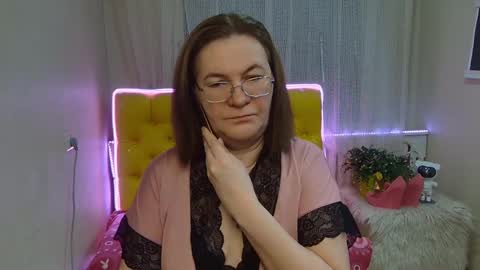 Snapshot of holymilfa chatting on 02-01-25, 07:36 holymilfa online show from 02-01-25, 07:36