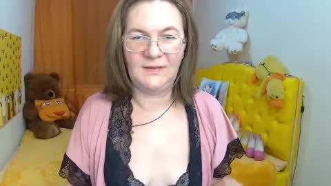 Snapshot of holymilfa chatting on 02-01-25, 05:05 holymilfa online show from 02-01-25, 05:05