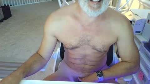Snapshot of holymoses8 chatting on 08-06-26, 10:22 holymoses8 online show from 08-06-26, 10:22