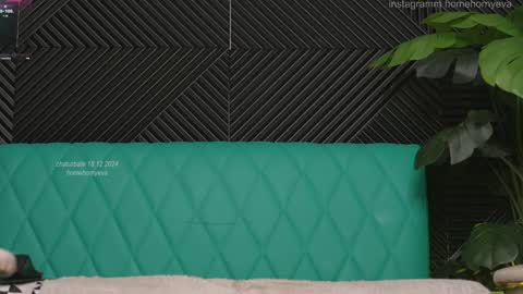 homehornyeva online show from 12-18-24, 04:20