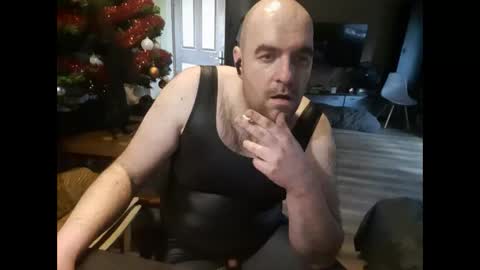 Snapshot of homojeans chatting on 12-28-24, 09:09 Thomass online show from 12-28-24, 09:09