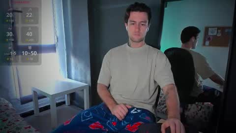 Snapshot of honestandrew chatting on 10-28-25, 08:29 Andrew online show from 10-28-25, 08:29