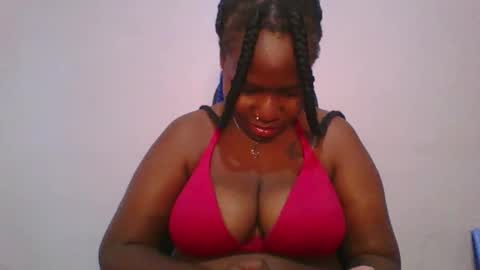 honey_beb online show from 11-18-25, 04:39