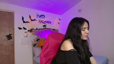 Snapshot of honey_buu chatting on 10-07-25, 02:58 online show from 10-07-25, 02:58