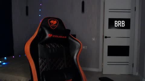 Wolfy online show from 01-04-25, 04:54