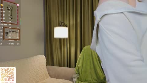 Snapshot of honey_kors chatting on 02-27-26, 08:09 Lina online show from 02-27-26, 08:09