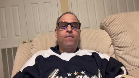 honey_man14 online show from 12-02-24, 11:51