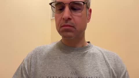 honey_man14 online show from 02-22-25, 06:08