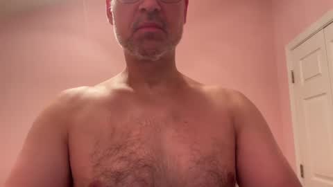 honey_man14 online show from 09-29-25, 04:34