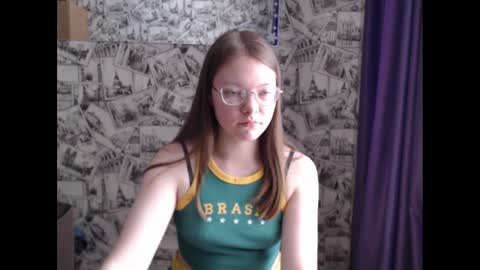 Lina online show from 02-13-25, 09:20