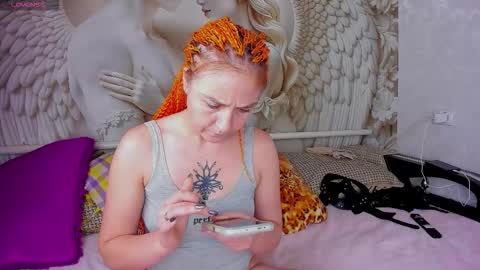 Snapshot of honey_rabbits chatting on 10-05-25, 12:03 CHRISTIE and HERALD online show from 10-05-25, 12:03