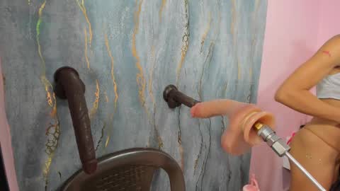 honey_sofii_ online show from 09-23-25, 11:35