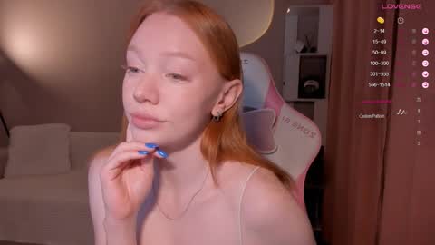 honeyautumn online show from 11-24-25, 09:25