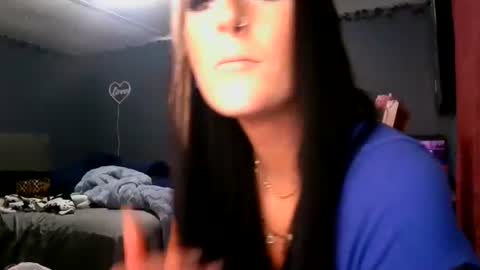 Snapshot of honeybabiii6969 chatting on 02-18-26, 04:25 honeybabiii6969 online show from 02-18-26, 04:25