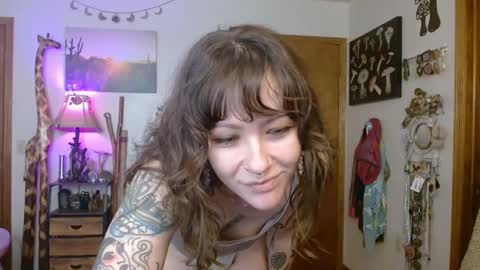 Honey Bee online show from 12-19-24, 03:41