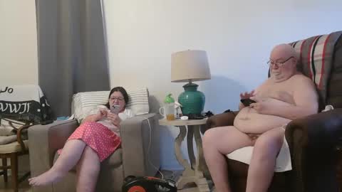 Snapshot of honeybuns344636 chatting on 12-23-24, 03:44 Honey online show from 12-23-24, 03:44