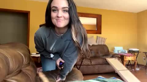 HoneyDrippinBunny online show from 10-12-25, 08:41