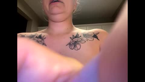 honeygirlox online show from 10-31-25, 11:44