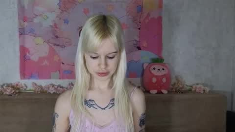 Lisa online show from 03-25-26, 04:51