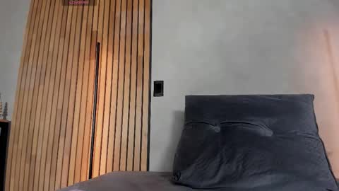 Sofia independent model online show from 11-22-25, 11:42