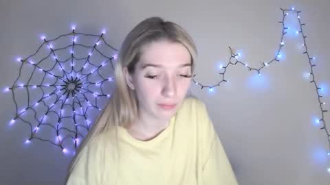 honeyveil online show from 12-02-25, 01:05