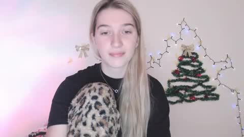 honeyveil online show from 01-13-26, 12:43