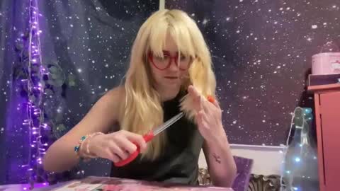 Emi Rose online show from 01-08-25, 04:44