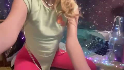 Emi Rose online show from 02-02-25, 04:59