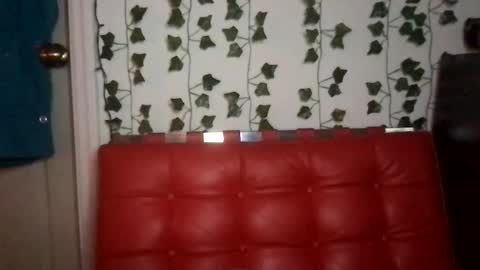 Snapshot of honeyy_89 chatting on 09-13-25, 02:33 honeyyy89 online show from 09-13-25, 02:33