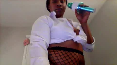 Snapshot of honnievu chatting on 02-03-26, 03:48 honnievu online show from 02-03-26, 03:48