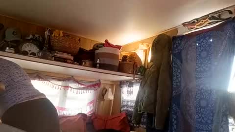 hoodoou online show from 03-12-26, 12:28