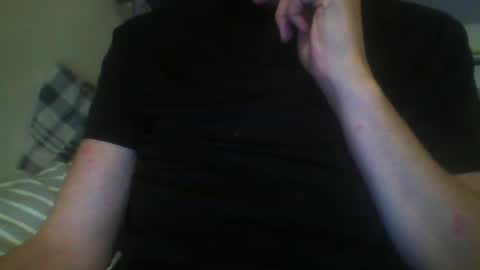 Snapshot of hooper37 chatting on 01-05-25, 01:03 Hooper39 online show from 01-05-25, 01:03