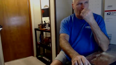 Snapshot of hoosierdadddy4u chatting on 10-01-25, 12:55 Jayson online show from 10-01-25, 12:55