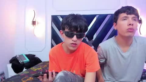 hoot_booys_ online show from 11-17-25, 07:41