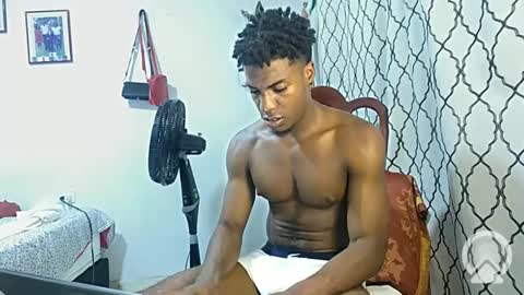 Snapshot of horneyguy2399 chatting on 02-08-25, 03:52 sugarbaby online show from 02-08-25, 03:52