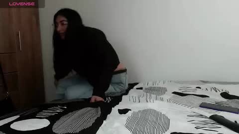 hornienextdoor online show from 11-12-25, 03:23