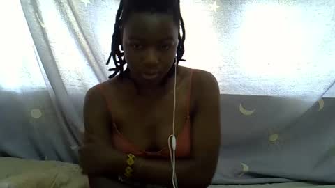 Snapshot of horny_baddie18 chatting on 02-02-26, 01:21 Leila online show from 02-02-26, 01:21