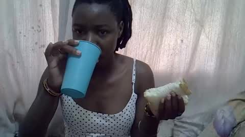 Snapshot of horny_baddie18 chatting on 02-08-26, 11:13 Leila online show from 02-08-26, 11:13