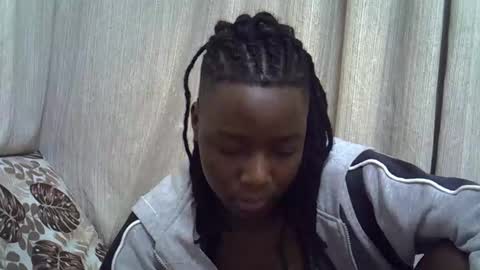 Snapshot of horny_baddie18 chatting on 02-14-26, 07:21 Leila online show from 02-14-26, 07:21