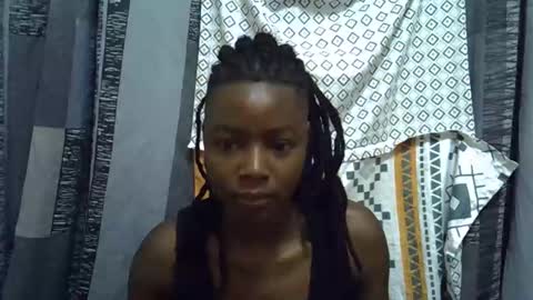 Snapshot of horny_baddie18 chatting on 02-16-26, 05:53 Leila online show from 02-16-26, 05:53