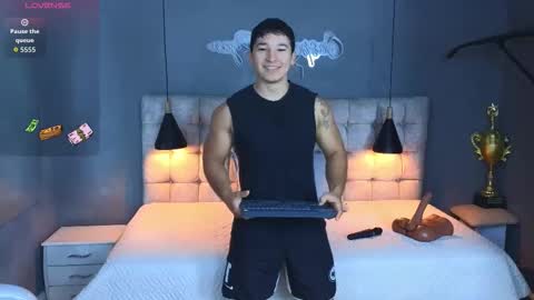 Snapshot of horny_nick18 chatting on 10-10-25, 12:04 horny_nick18 online show from 10-10-25, 12:04
