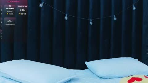 Khloe  online show from 11-23-25, 12:16