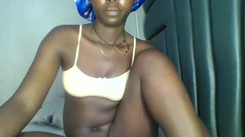 Bella online show from 02-17-26, 05:59