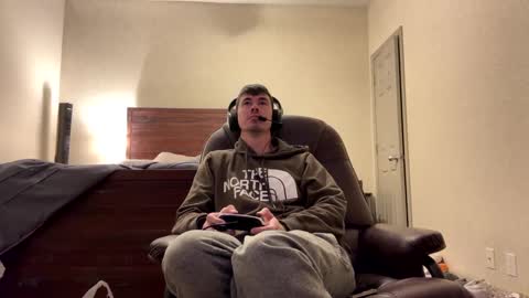 Snapshot of hornyboi2710 chatting on 12-01-24, 10:10 Justin 7 inches online show from 12-01-24, 10:10